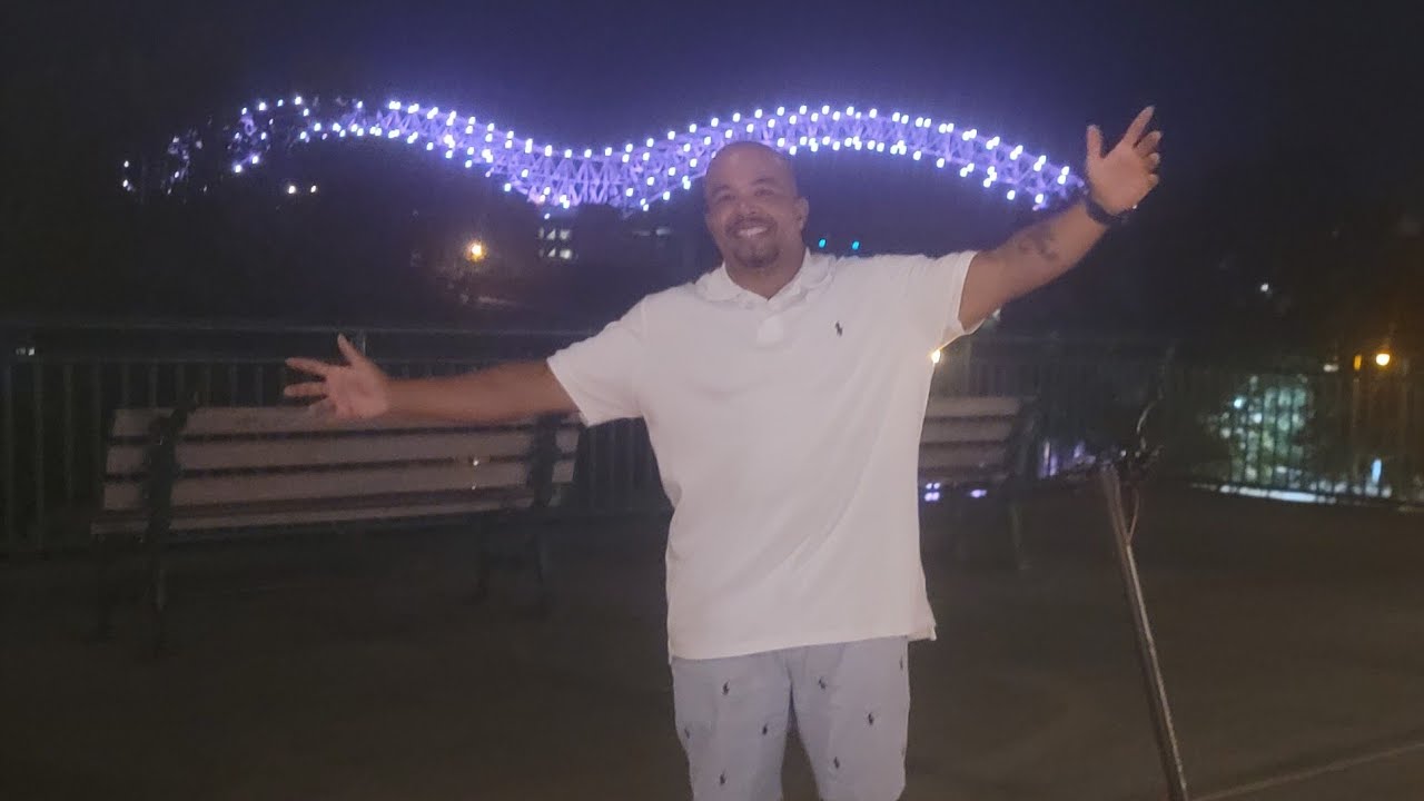 I was riding my Swagtron 5 Electric scooter downtown Memphis, TN YouTube