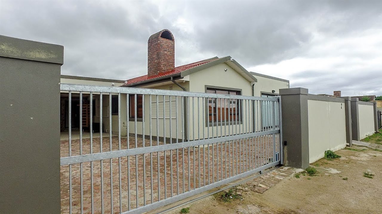 7 Bedroom House for sale in Western Cape Garden Route