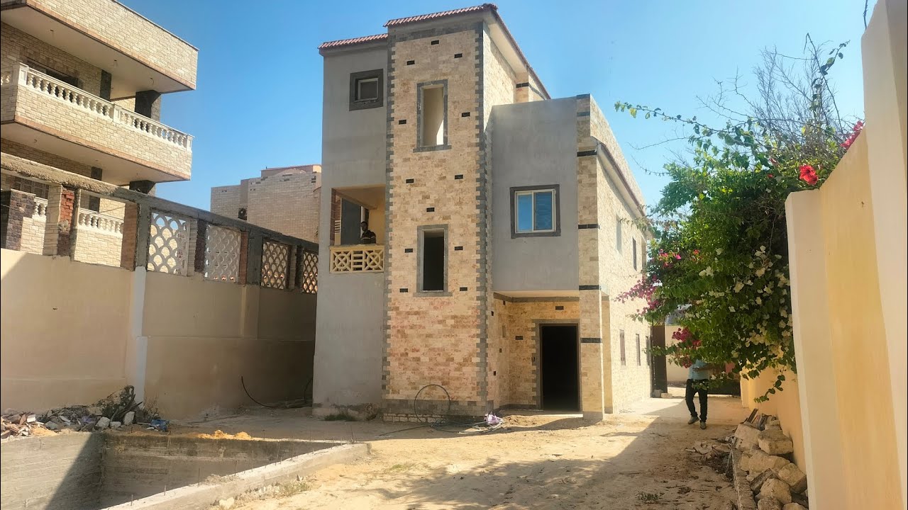 فيلا مساحتها 370 متربسعر شقه والسعر قابل للتفاوض دورين وروف مش هتلاقيها تاني