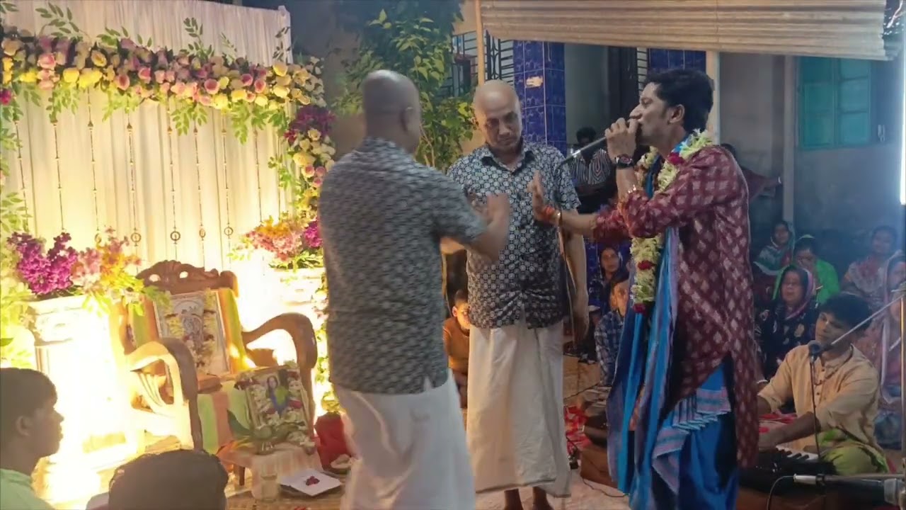 তুমি এমন করে ছেড়ে যাইবা মাগো,আগে জানিনা😭😭আসর:মাইছখার চান্দিনা।কীর্তনীয়া:সুজন সুত্রধর☎️01817955399