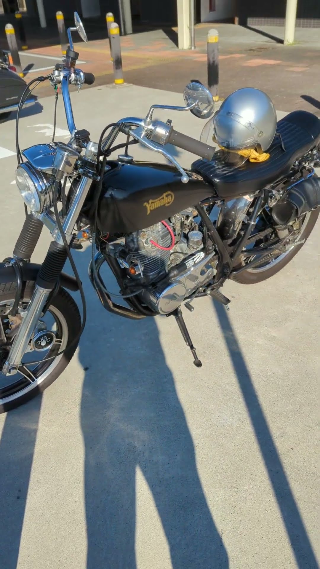 SR400ブラットスタイル #shorts #sr400 #bratstyle - YouTube