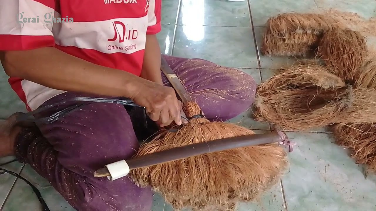Cara Lengkap Membuat Sapu dari Sabut Kelapa || Peluang Usaha Menjual Sapu dari Sabut Kelapa