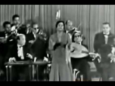 إللي بيشكي حاله لحاله