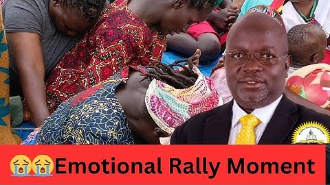 😭Tonny Kitara's Heartfelt Stories Move Woman to Tears at a Rally as He Campaign for NRM Party Flag.