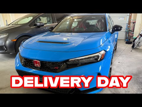 Taking Delivery Of A 2025 Honda Civic FL5 Type R 