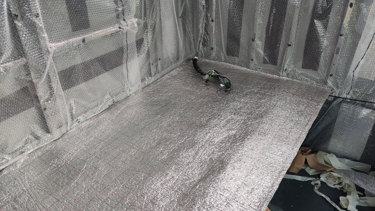 Продолжаю утеплять кабину. Подключение 12-24в для Америки.international 9800