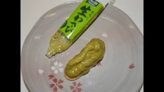 ハッピーターンにわさびをつけて食べると辛くないらしいのでチューブ1本分つけてみた