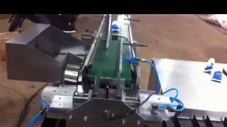 Automatic soft tube cartoner horizontal toothpaste cartoning equipment máquina de encartonado screenshot 4