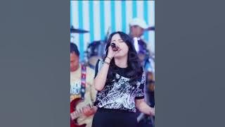 SELENDANG BIRU - Sasya Arkhisna ft AgengMusic (OFficial Live Music)