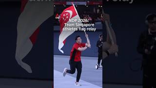 NDP 2026: Atlet Tim Singapura memulai perayaan dengan pengibaran bendera