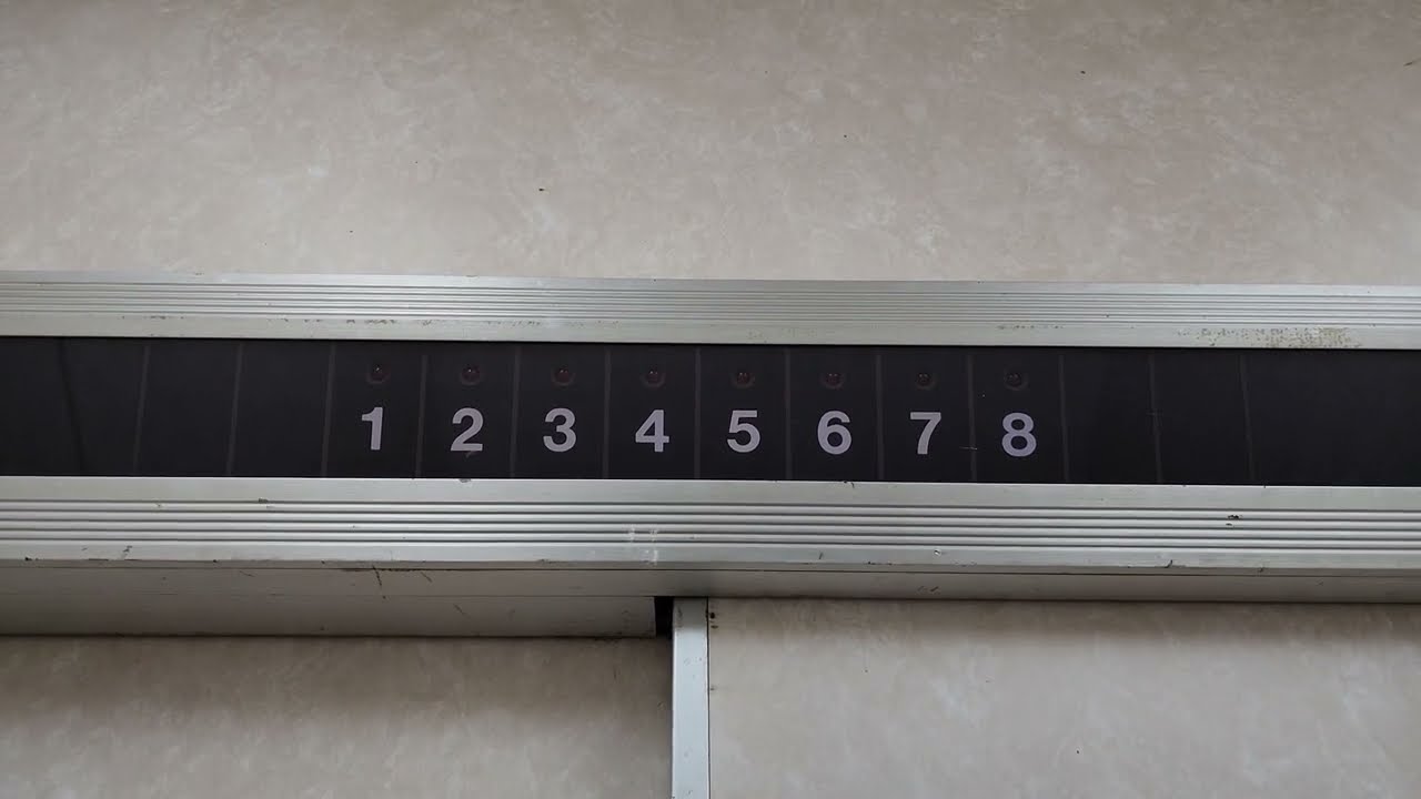 エレベーターボタン（HITACHI）※ボタン総数30個 エレベーターの日立ブレール ボタン/エレベーターの押しボタンのサイズ