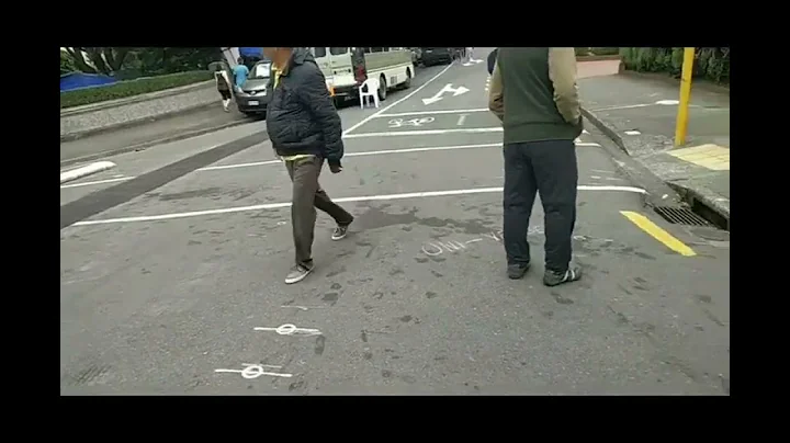 Allan Simmons Claims Police Pay Homeless To Invade...