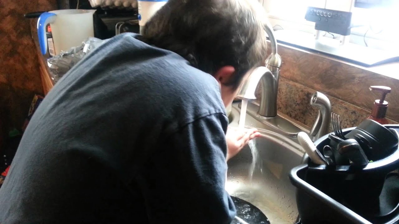 10 year old eats wasabi for the first time YouTube