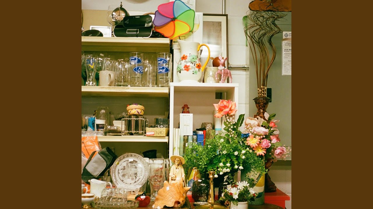 在 YouTube 上觀看「Interlude」 在 YouTube 上觀看「Interlude」