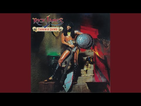 在 YouTube 上观看 My Love 在 YouTube 上观看 My Love