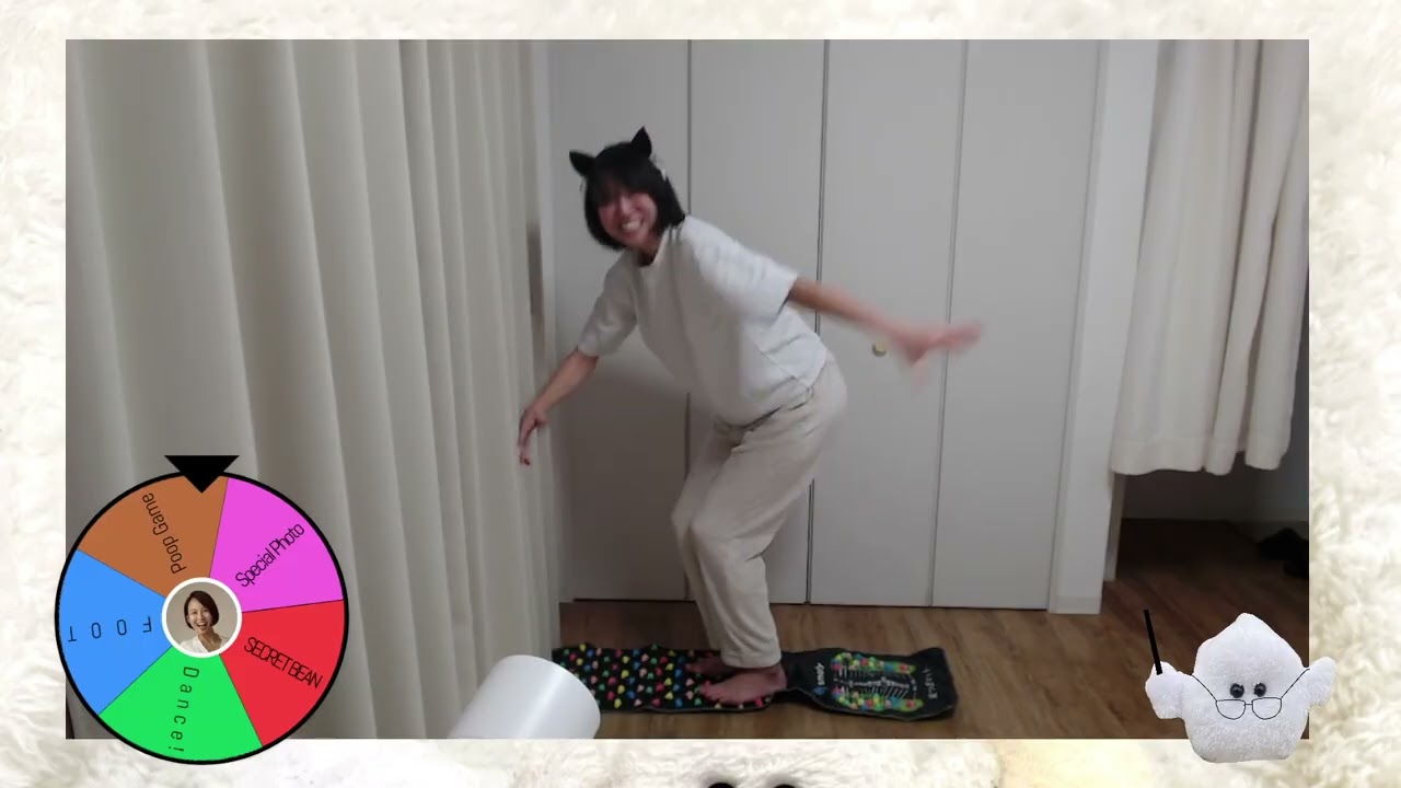 shiori trying foot massager | #shiori_japan1 on #Twitch