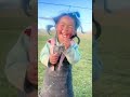 藏族小姑娘甜美純真的笑容