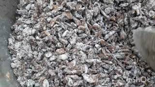 soft woody bakhoor using Al HARAMAIN perfume oil screenshot 2