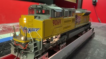 Athearn Genesis SD70ACe (Early Frame) with ESU Loksound 5, Truck Lights, and 14x25 Sugarcube Speaker