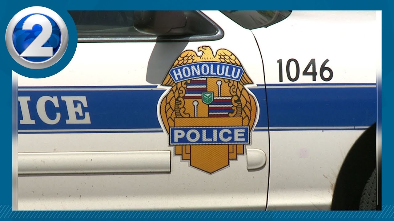 Motorcyclist hospitalized after crash on Pali Highway - YouTube