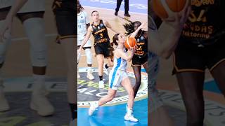 selen Erdem beautiful couch 😍 #selenerdem #selenerdencouch #youtubeshorts #zehragunes #youtubeshorts