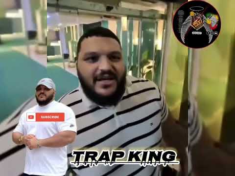 شاهد كيف كانت ردة فعل TRAP KING عندما فاجاه شخص مجهول كي اقترب منه وطلب بعض المال ليشتري به اكل 