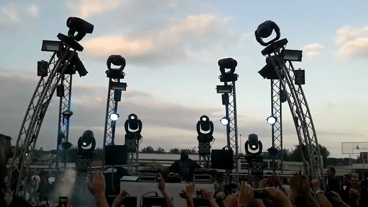 Carl Cox (plays Kölsch - Opa) @ Janga Beach - Fregene 13/05/2012