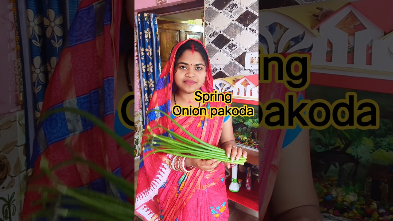 Crispy spring onion pakoda . The perfect snacks 