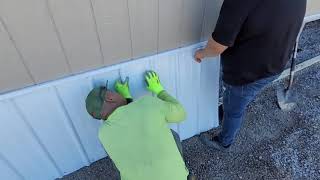 How to make it easy! Mobile home skirting #mobilehomerepair #beer #ufocatcher #contruccion