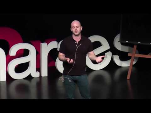 Como a Internet pode mudar a economia local | Rui Cunha | TEDxGuimarães