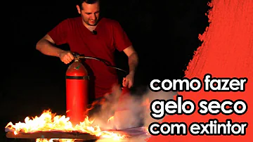 Qual é a forma de fazer gelo seco?