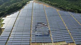 【これヤバくね?】山一面ソーラーパネルと一部崩落の危険。福岡県。