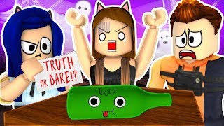 TRUTH or DARE?... Roblox Haunted House Story!