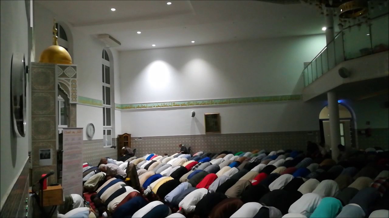 القارئ محمد فضيل.من سورة يوسف مسجد المهاجرين (المانيا) رمضان 2017