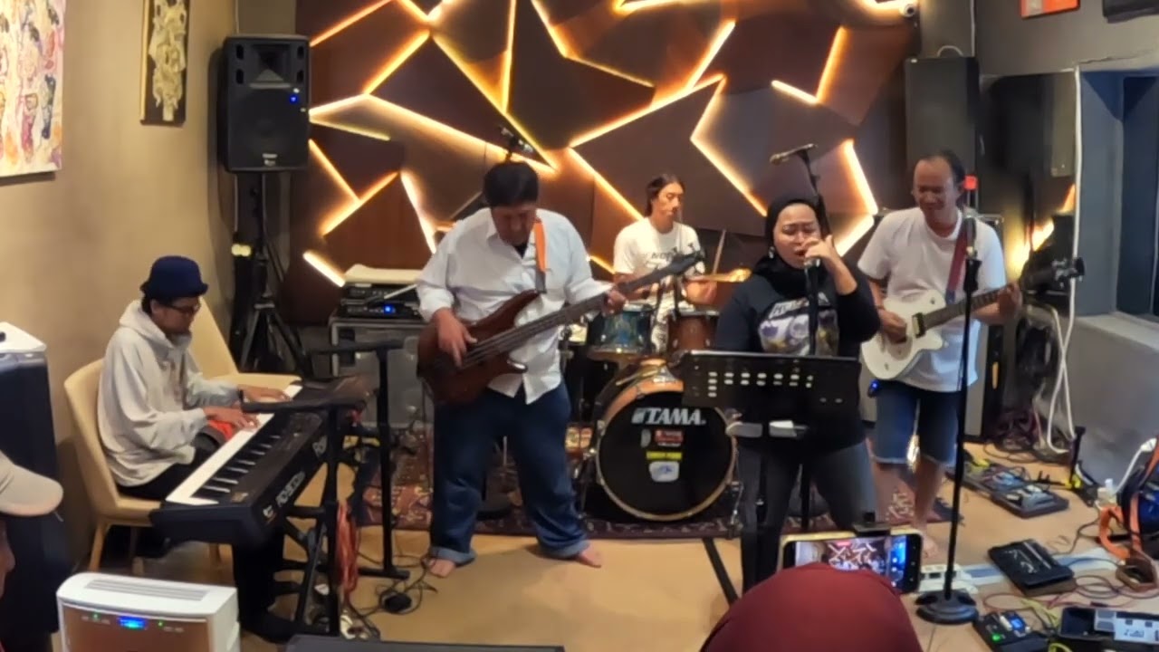 November Rain (Guns N Roses Cover)