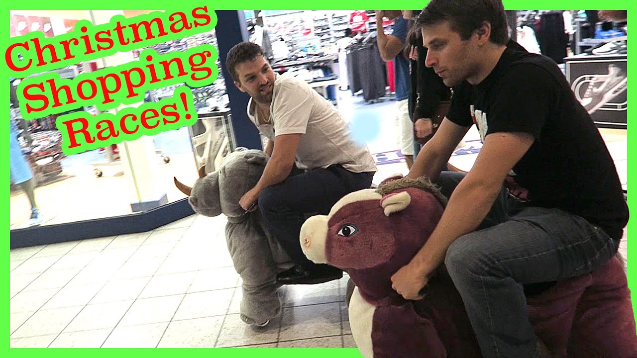 DANGEROUS CHRISTMAS SHOPPING RACE!! Christmas Vacation Day 2 Sam
