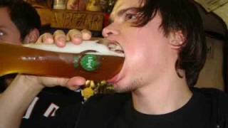 How to drink a Weizen (wheat beer) in less than 3 seconds - EPIC !!