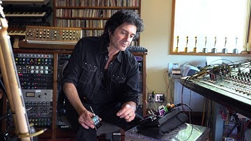 Smart Tune and Sync on the Lectrosonics L Series Wireless for Bass and Guitar with Phil Soussan HD