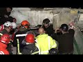 مراسلنا مصطفى العريضي من مكان سقوط المبنى في طرابلس لمتابعة اخر التطورات