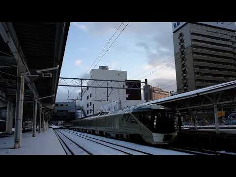 【🚠中華民國台湾のNO.1交通情報局NANKAI夜行急行夢憶の旅人JKT75 世界バス交通転运駅🚠】JR東日本TRAIN SUITE四季島E001系 IN 弘前駅。