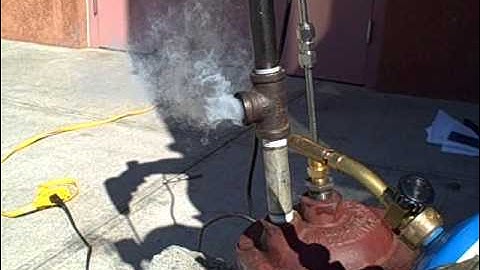 Fluizidizing gasifier experiment with bottom air feed -- top on (part 2)