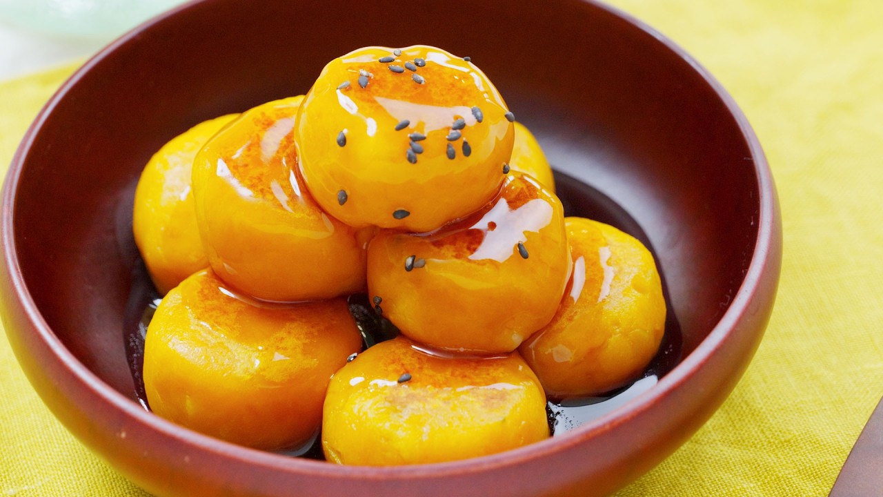 Pumpkin Mochi] Exquisite Melty Cheese! An Easy Recipe Featuring a
