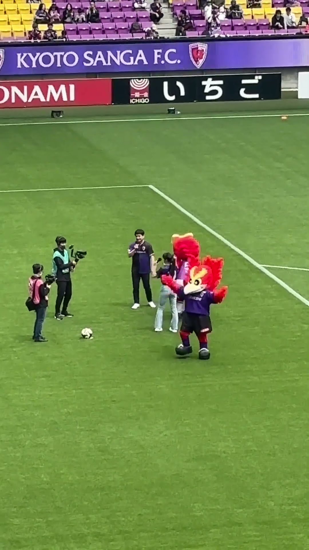 本田真凜の神始球式！京都サンガF.C.×名古屋グランパスJ1白熱