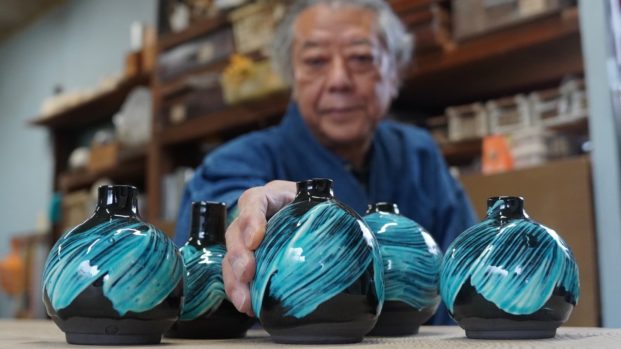 Watch Clay Transform Into a Masterpiece: Japanese Vase-Making