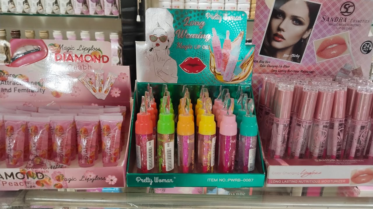 لو محتاجه حاجه تديكي لون خفيف ويكون ثابت ويرطب الشفايف  يبقي الفيديو ده ليك .