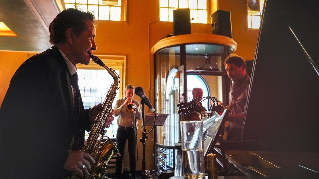 Live session at the Archiduc - Steven Brown Trio (Tuxedomoon) - Cover of Panic in Detroit