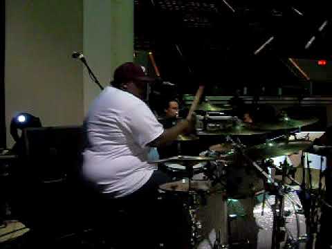 Segdrick Marsh and Alex Evans in soundcheck with L...
