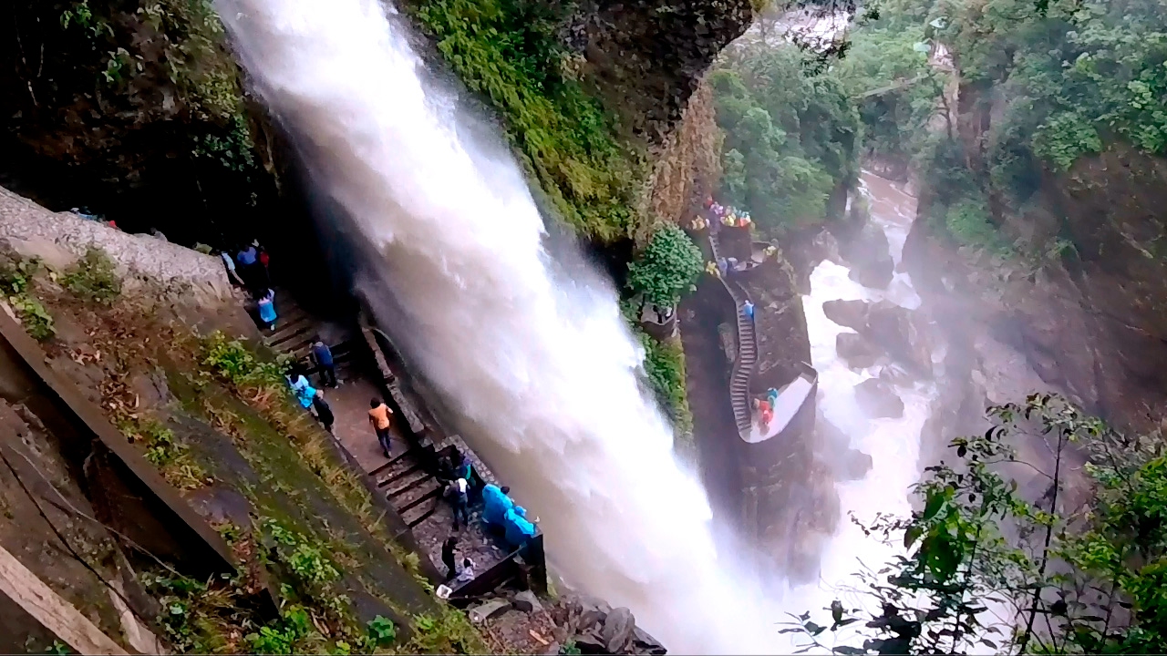 El Pailon Del Diablo En Ecuador Youtube