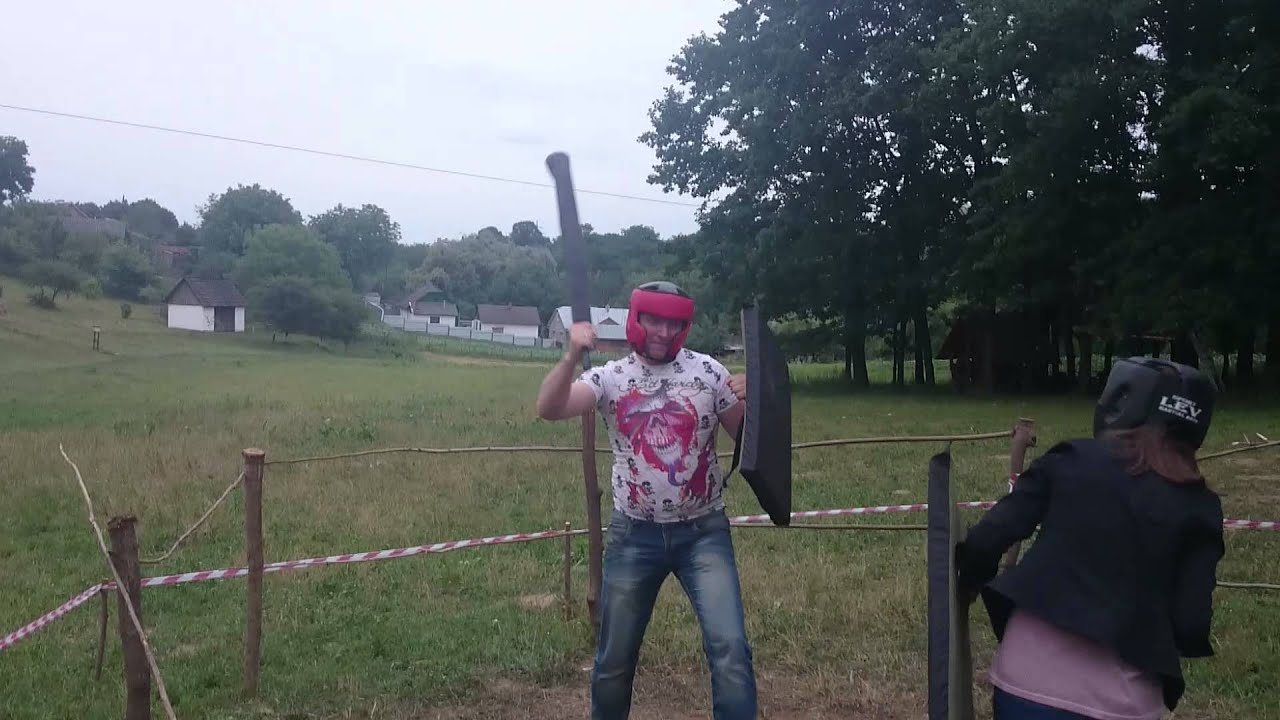 Говорят Отец Отец накозал дочку за двойку