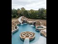 Este jardín es un RESORT de lujo 😱🌴 piscina gigante con toboganes#viral #viralvideo #viralshorts